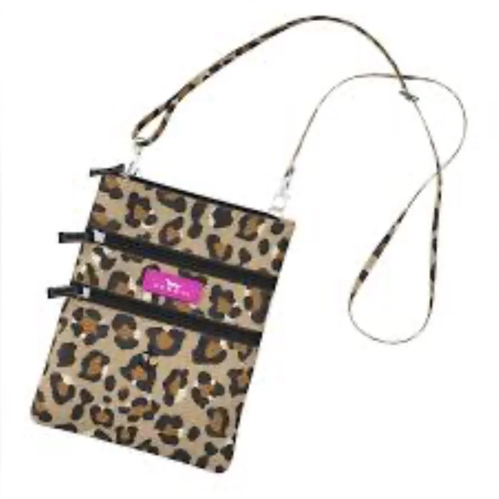 Scout Sally Go Lightly Crossbody Bag Leopard Print NWT Chic Travel Vacation Boho - Picture 2 of 10